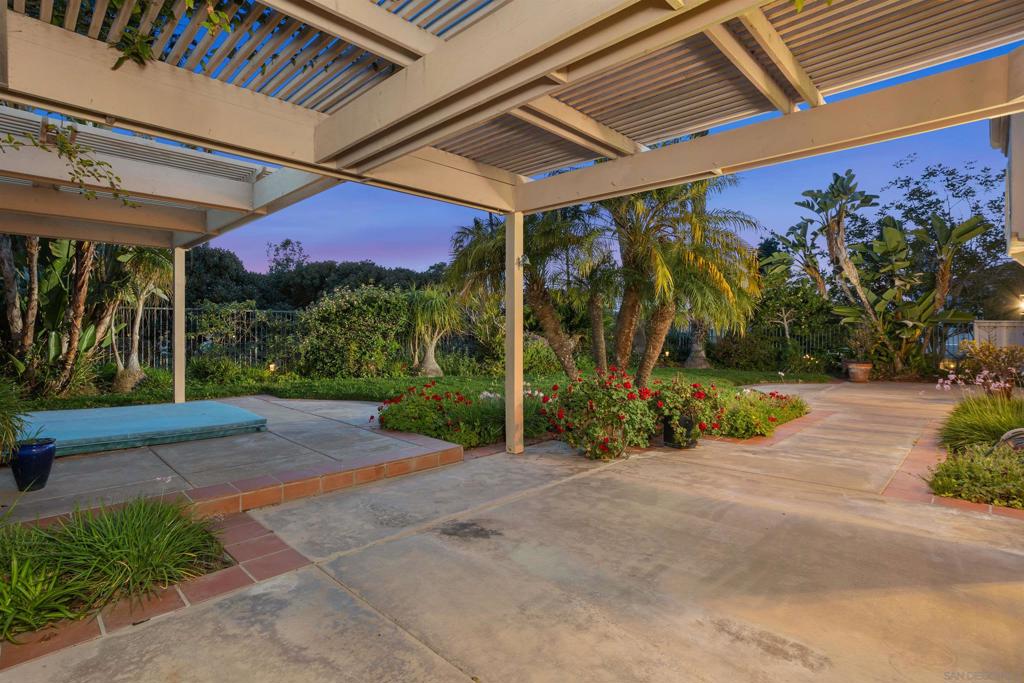 MLS #250025835SD img 17