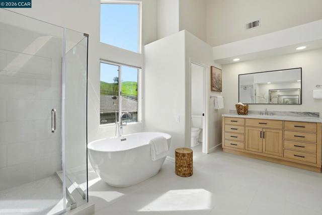 Image 37 of 60 For 1038 Mccauley Rd