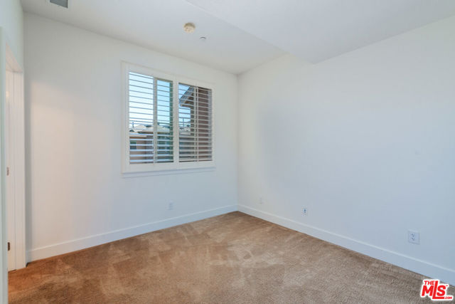 6011 Dawn, Playa Vista CA: https://media.crmls.org/mediaz/b6f6e0c0-5b11-4514-9c4e-2523bca73688.jpg