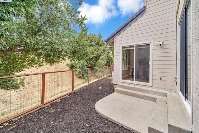 47 Summer Hill Court, Danville CA: https://media.crmls.org/mediaz/b6f7e472-397e-450e-9ed1-86db64abc5d7.jpg
