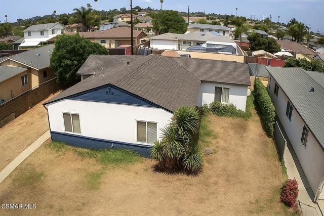 2221 S J Street, Oxnard CA: https://media.crmls.org/mediaz/b6fa8913-ad81-42b7-9797-86cfd10a9f23.jpg