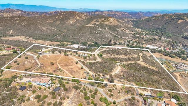 3020 22 Joni Lane, San Marcos CA: https://media.crmls.org/mediaz/b6fb3543-8483-4fca-80f4-ea04467e4f2b.jpg