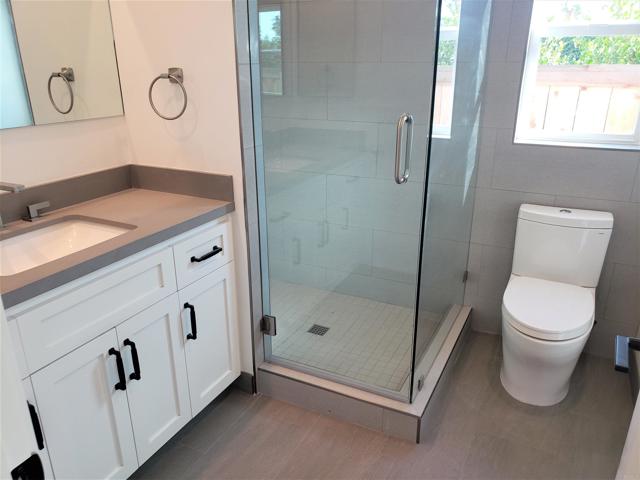 Detail Gallery Image 16 of 46 For 804 & 814 Clark Ave, Encinitas,  CA 92024 - 3 Beds | 2 Baths