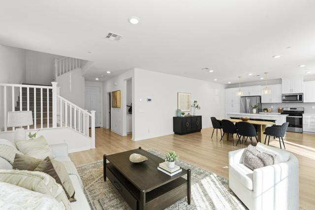 Detail Gallery Image 6 of 33 For 28024 Harvest Ct, Valley Center,  CA 92082 - 3 Beds | 2/1 Baths