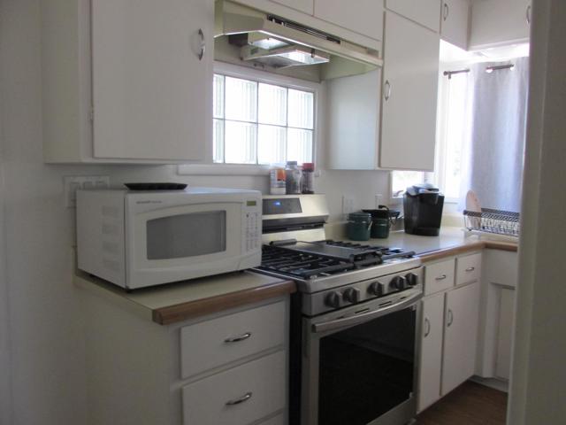 1610 Cienega Road, Hollister CA: https://media.crmls.org/mediaz/b6fd5b75-379c-4407-b060-5122a92a392e.jpg