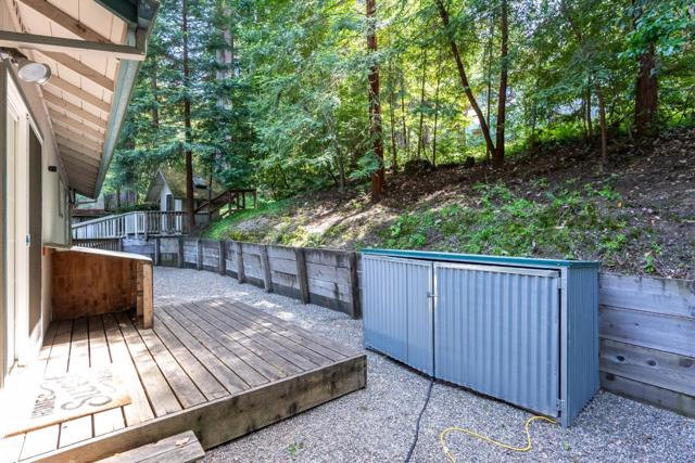 1151 Lakeside Drive, Felton CA: https://media.crmls.org/mediaz/b6fe1ea9-923e-4e25-b530-328c9e9f396b.jpg
