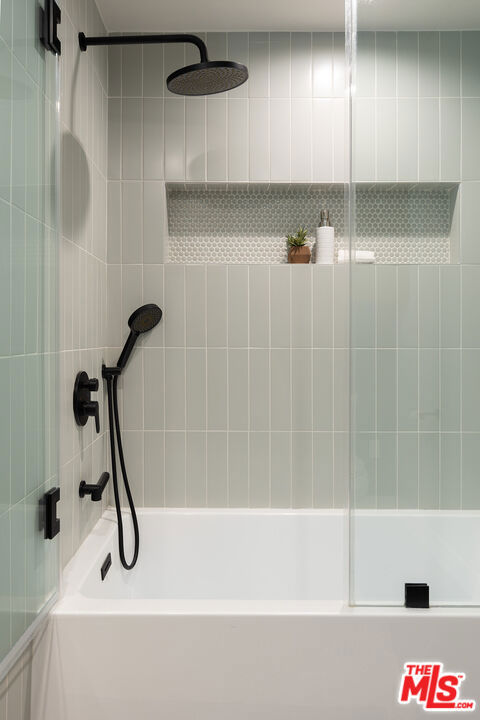 200 N San Fernando Road, Los Angeles CA: https://media.crmls.org/mediaz/b6fe4a32-9f14-4217-b7e8-6ddcc62b2d32.jpg