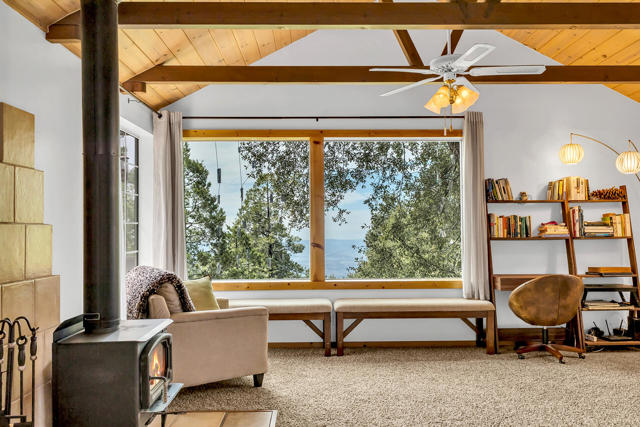 52365 Pine Ridge Road, Idyllwild CA: https://media.crmls.org/mediaz/b6fe5d0e-26e8-4432-9035-fe02bf7ce6fe.jpg
