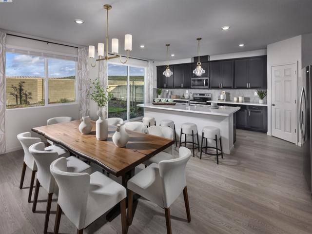 Photo is not of the actual home, but is an inspirational photo of builder’s model home.