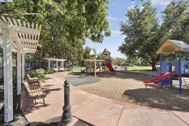 Image 47 of 53 For 5854 Riverbank Cir