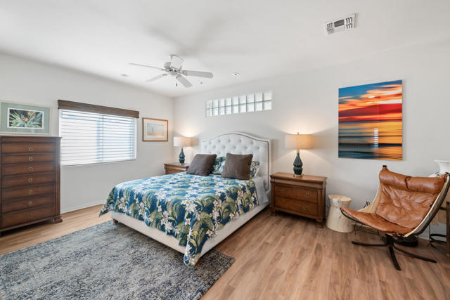 39060 Kilimanjaro Court, Palm Desert CA: https://media.crmls.org/mediaz/b6ff9260-4d28-4e65-85f4-7277ebeaee4b.jpg