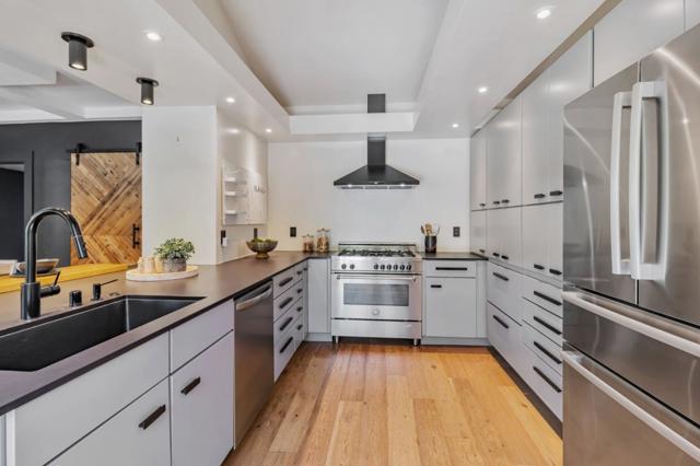 1833 Brandon Street, Oakland CA: https://media.crmls.org/mediaz/b6ff9838-f22b-4562-815b-f88fea051fef.jpg