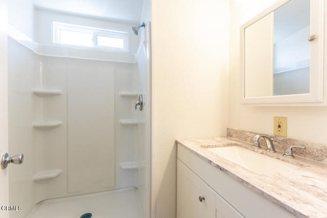 1021 S Main S Street, Fort Bragg CA: https://media.crmls.org/mediaz/b6ffa601-2866-48d9-9754-9e48cb7ce919.jpg