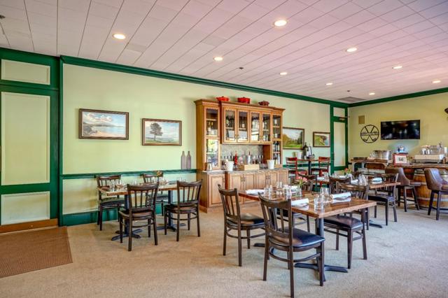 31 Del Mesa Carmel, Carmel CA: https://media.crmls.org/mediaz/b70279b6-cb56-4b69-95d9-d2ed4080b3c7.jpg