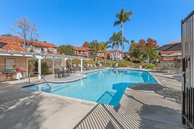 4049 Carmel View Rd, San Diego, California 92130, 1 Bedroom Bedrooms, ,1 BathroomBathrooms,Condominium,For Sale,Carmel View Rd,240021560SD