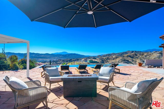57387 San Juan Road, Yucca Valley CA: https://media.crmls.org/mediaz/b7040b16-325e-47aa-b2c8-973f65369184.jpg