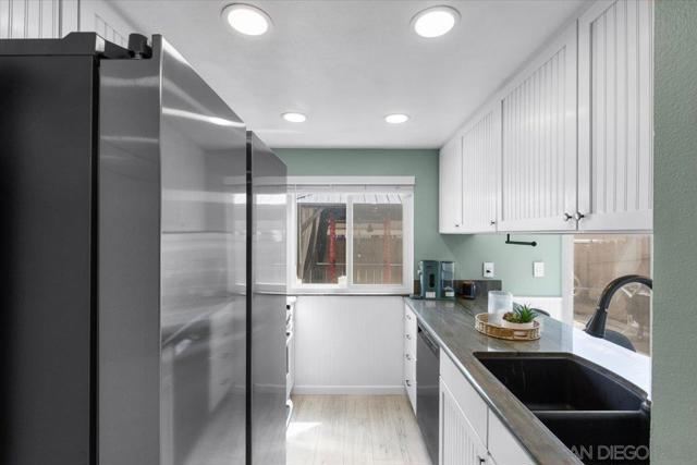8018 Winter Gardens Blvd Unit A, El Cajon CA: https://media.crmls.org/mediaz/b7046888-5ff3-4ef9-8143-739785207c25.jpg