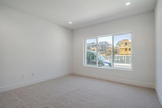 1020 Sinopia Terrace, San Ramon CA: https://media.crmls.org/mediaz/b7046bd3-d9fb-4de2-9556-19b2adc6c49d.jpg