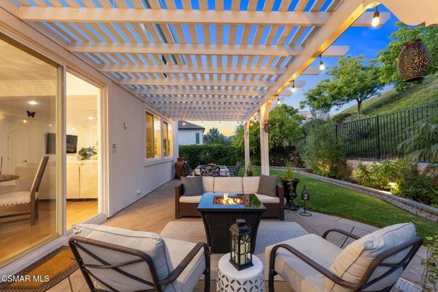 3306 Rising Star Avenue, Simi Valley CA: https://media.crmls.org/mediaz/b704abe7-8159-42d8-8e30-4cb3422564b7.jpg