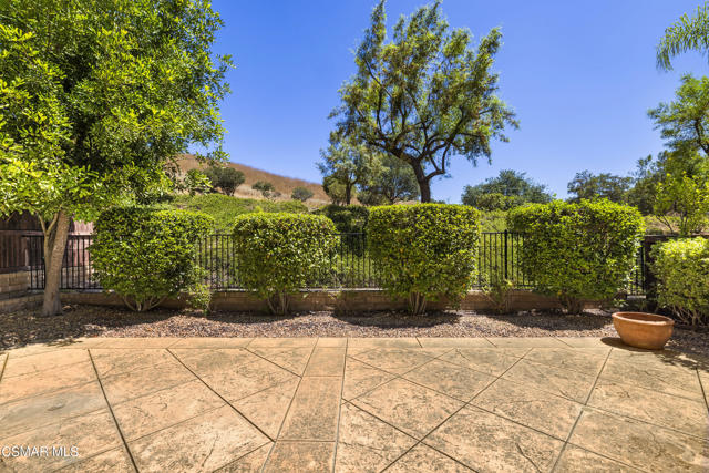 2996 Eagles Claw Avenue, Thousand Oaks CA: https://media.crmls.org/mediaz/b7065dc7-954b-420f-be44-cab7e824cf1c.jpg