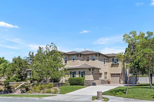 1833 Corte Galeana, Chula Vista CA: https://media.crmls.org/mediaz/b7074e81-fff8-4522-b8bb-224d445fa1aa.jpg