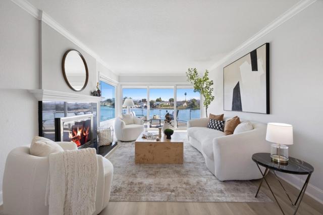 464 Fathom Drive, San Mateo CA: https://media.crmls.org/mediaz/b707db8b-f8e5-4ed3-a6b5-4be58d4c88df.jpg