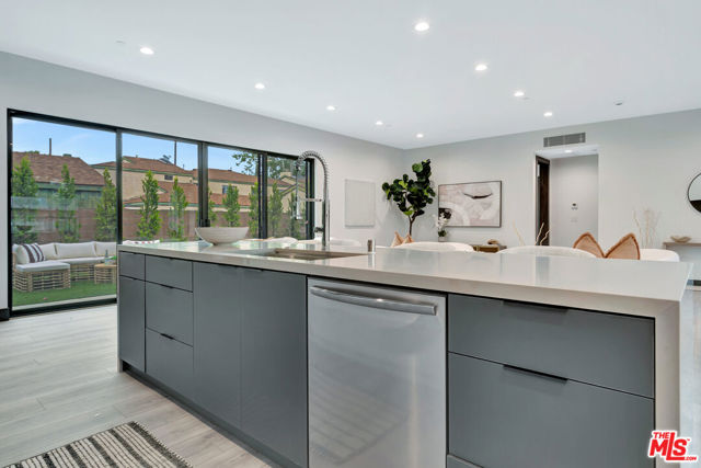 19513 Cantara Street, Reseda CA: https://media.crmls.org/mediaz/b708036e-ff3d-4ce9-9abc-508d23352566.jpg