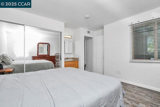1255 Lakeview Cir, Pittsburg CA: https://media.crmls.org/mediaz/b7081d7e-db00-4773-8571-c0a163426683.jpg