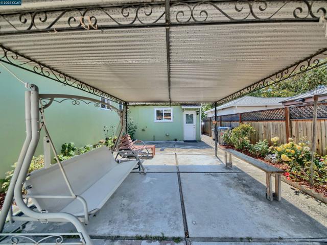 848 Linda Vista Street, San Jose CA: https://media.crmls.org/mediaz/b708d985-8fad-475b-9a0d-f2090a306a6e.jpg