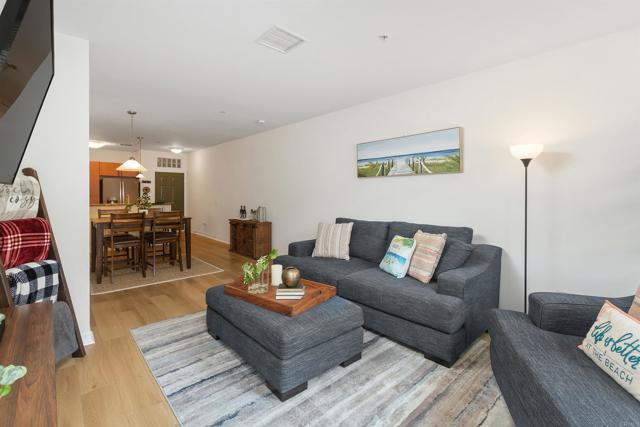 Detail Gallery Image 6 of 45 For 1465 C St. #3514,  San Diego,  CA 92101 - 2 Beds | 2 Baths