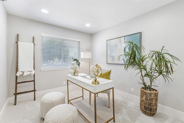 2531 Willowren Way, Pleasanton CA: https://media.crmls.org/mediaz/b70a4623-e7b1-44bc-a1a6-4779f2462497.jpg