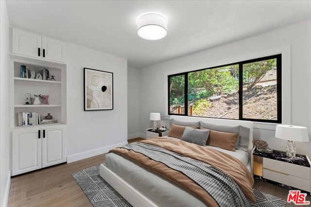 21171 Colina Drive, Topanga CA: https://media.crmls.org/mediaz/b70ace90-46c2-4fef-b13a-08f09969a3d9.jpg