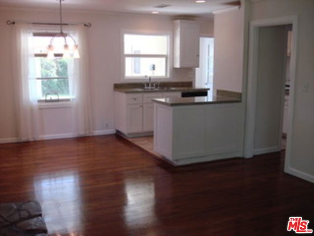 6226 Goodland Avenue, North Hollywood CA: https://media.crmls.org/mediaz/b70acf64-20a8-4ccd-bc0c-6917e540d900.jpg