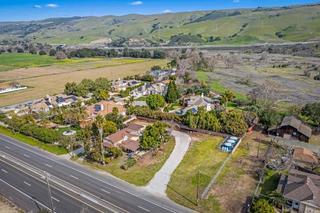 Image 12 of 91 For 584586 Monterey Road