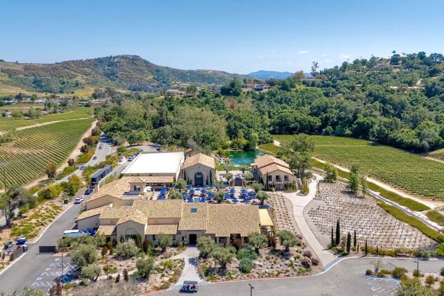 2224 Dos Lomas, Fallbrook CA: https://media.crmls.org/mediaz/b70b1656-3ff2-4037-acab-1a01f06f13b9.jpg