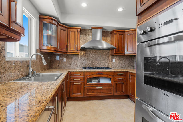 11826 Dorothy Street, Los Angeles CA: https://media.crmls.org/mediaz/b70b8812-f537-4bb8-9327-823cefcd0d49.jpg