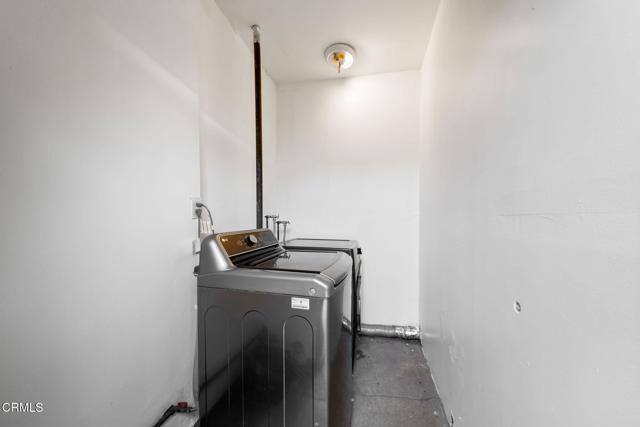 1449 1451 E 75th Street, Los Angeles CA: https://media.crmls.org/mediaz/b70c249d-c8b8-4f47-b0d1-41db53a2fd88.jpg