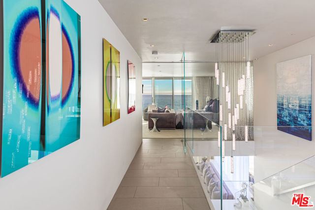 Image 10 of 30 For 31636 Sea Level Drive