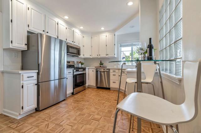 1620 Chestnut Street, San Carlos CA: https://media.crmls.org/mediaz/b70e139e-6354-43d4-8129-dff9c14e5f1a.jpg