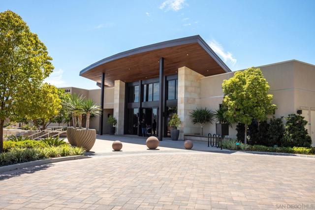 2921 Via Alta Pl, San Diego CA: https://media.crmls.org/mediaz/b70e3088-d66c-419a-b78a-42b6fa43a097.jpg