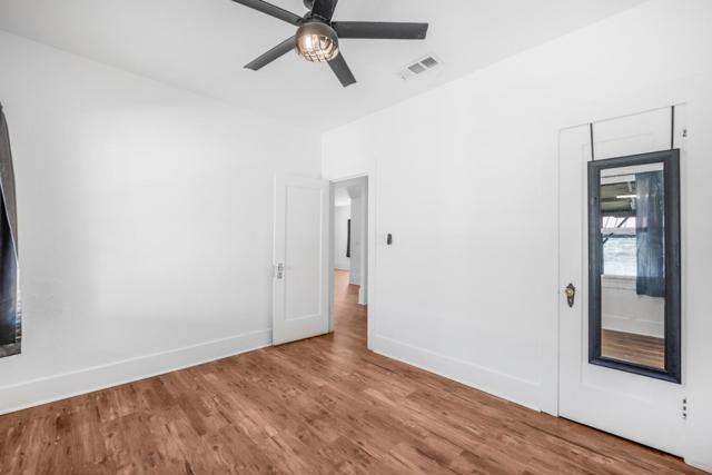 1511 W Tulare Avenue, Newman CA: https://media.crmls.org/mediaz/b70e4265-c76f-4c17-99d8-4ec1e31c1e6f.jpg