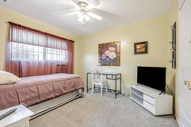 2683 Cryer St, Hayward CA: https://media.crmls.org/mediaz/b70f598b-0400-4dab-b9e5-6d25426f33ff.jpg