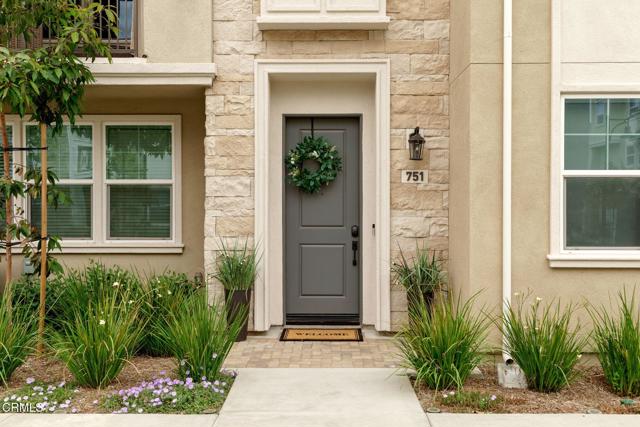 Detail Gallery Image 2 of 34 For 751 Winchester Dr, Oxnard,  CA 93036 - 4 Beds | 3/1 Baths