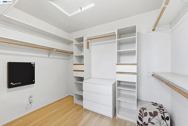 906 Vista Pointe Dr, San Ramon CA: https://media.crmls.org/mediaz/b70f79f6-1fdd-4555-9f6d-6de1af93e783.jpg