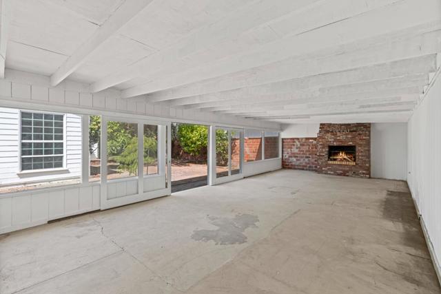 286 5th Street, Gilroy CA: https://media.crmls.org/mediaz/b70f950e-d342-4b14-9eba-22bef663c87f.jpg