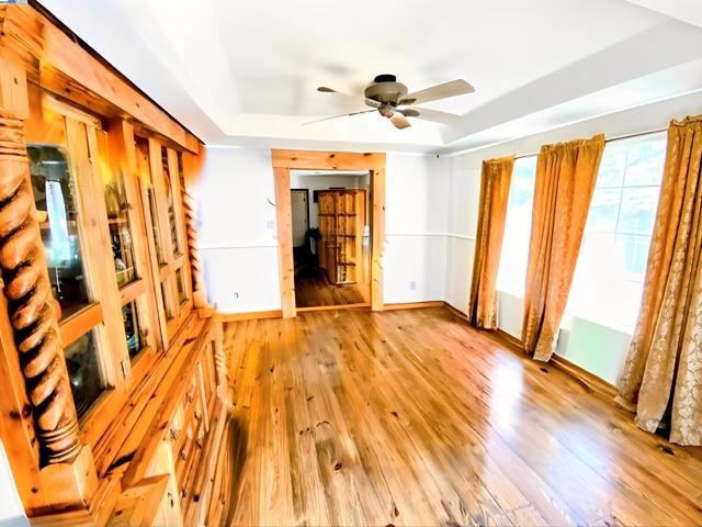 31733 Lake Meadow Rd, Acton CA: https://media.crmls.org/mediaz/b711b854-2456-4099-a729-a0ad4e2f4a82.jpg