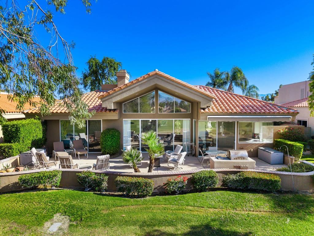 39 La Costa Drive