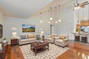 89 Hatton Avenue, Spreckels CA: https://media.crmls.org/mediaz/b7121b66-e142-4b23-8da1-b75bfe2bb99b.jpg