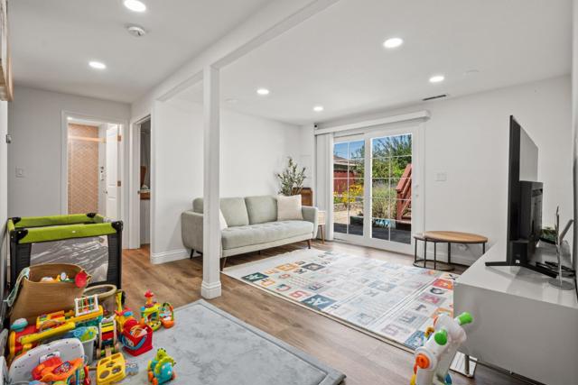 197 Nottingham Avenue, Redwood City CA: https://media.crmls.org/mediaz/b7126a0a-a5be-4ac0-a18d-5334882cd413.jpg