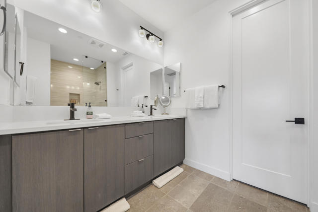 80208 Whisper Rock Way, La Quinta CA: https://media.crmls.org/mediaz/b712cd03-c2f4-4a80-abef-eab4a22996ba.jpg